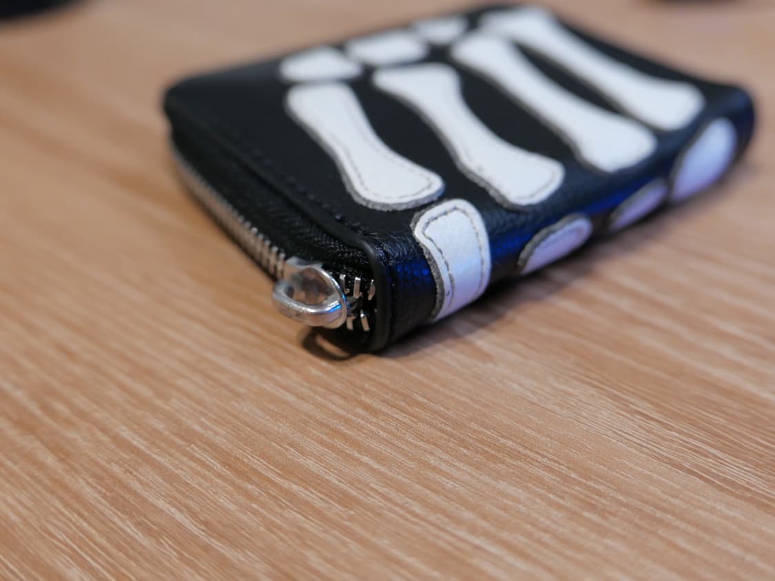 캐피탈 떰즈 업 본 핸드 집 미니 지갑 블랙 상품이미지2