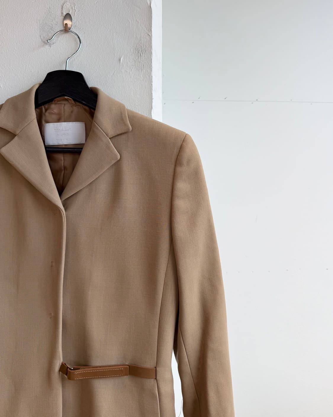 프라다 베이지 벨티드 테일러드 블레이저 자켓  상품이미지5