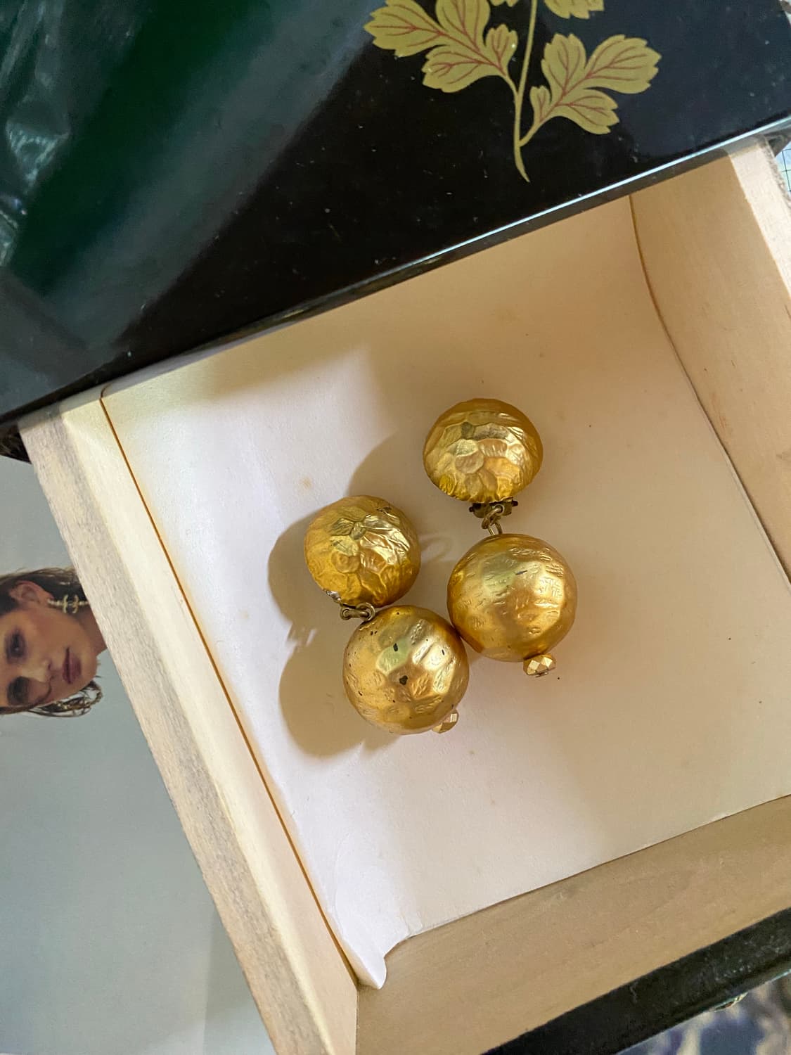 빈티지 금색 볼 귀걸이 귀찌 상품이미지1