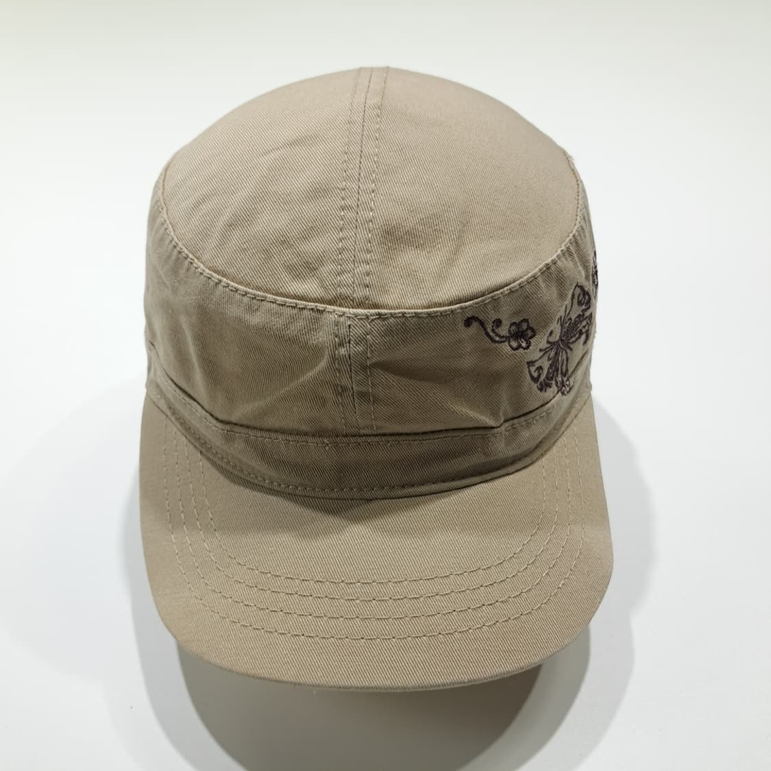 오토 컬렉션 베이지 나비 자수 밀리터리캡 모자 P2080 상품이미지3