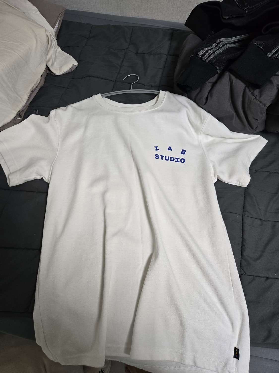 아이앱 10주년 반팔 상품이미지1