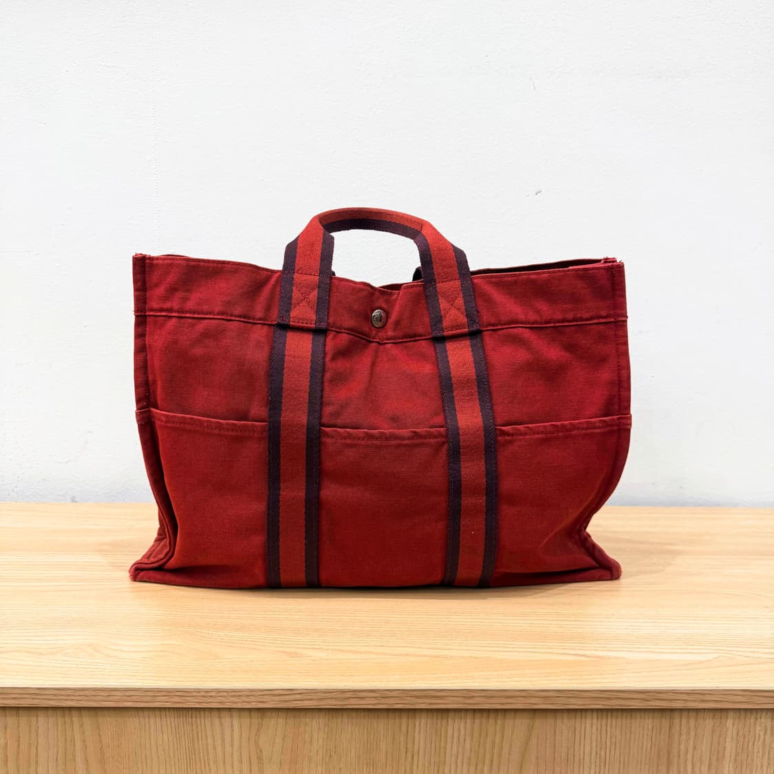에르메스 캔버스 코튼 토트백 스트라이프 배색 버튼 클로징 디테일 와인 상품이미지1