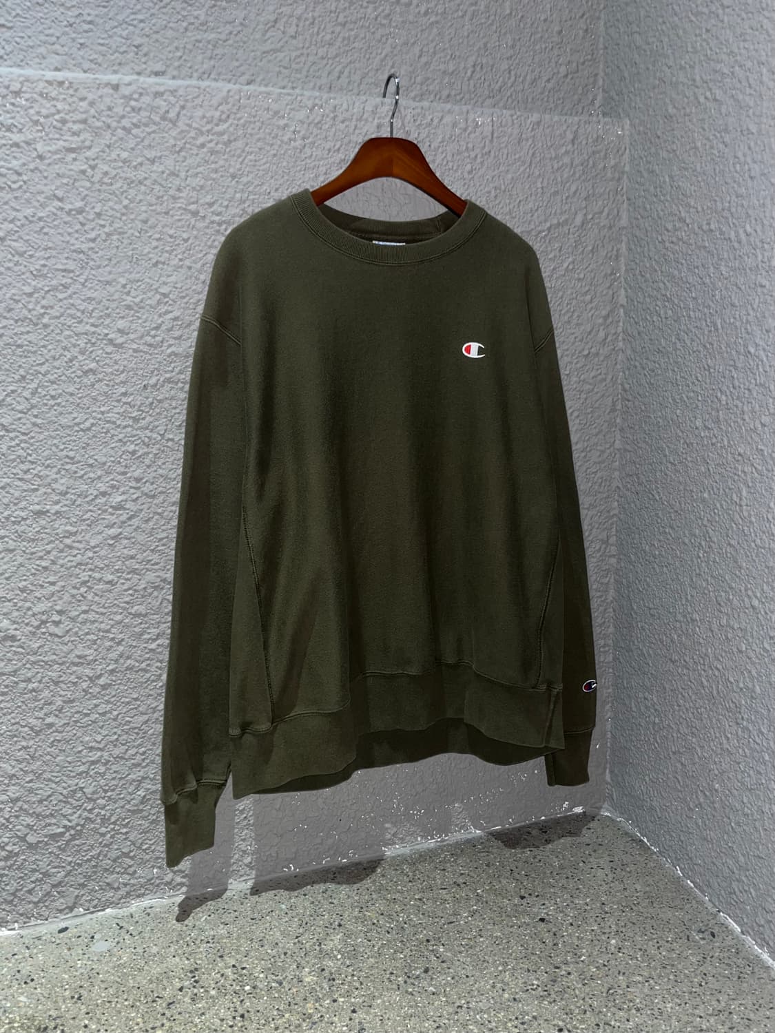 챔피온 로고 맨투맨 상품이미지1