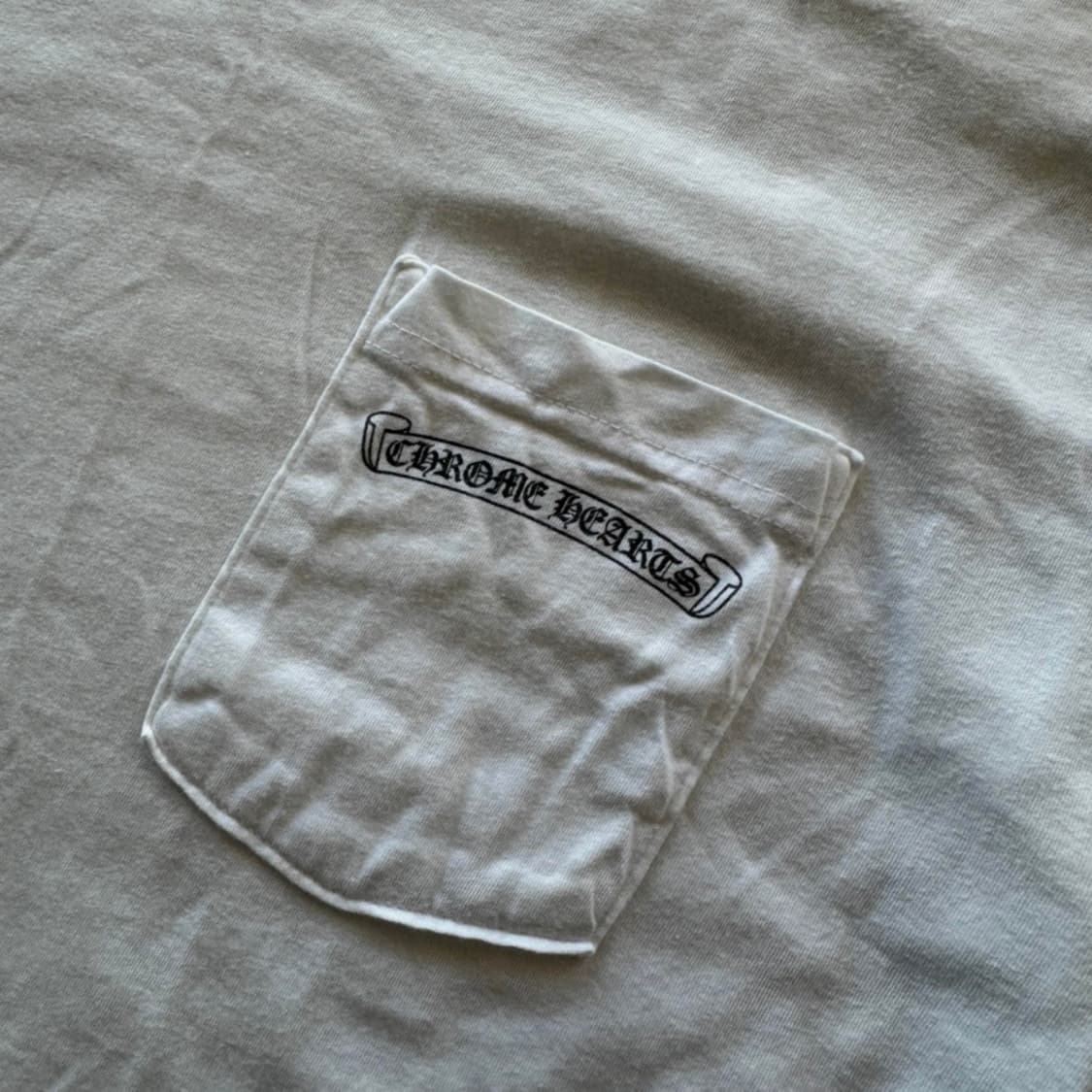 크롬하츠 스크롤 로고 포켓 반팔티 L 상품이미지4