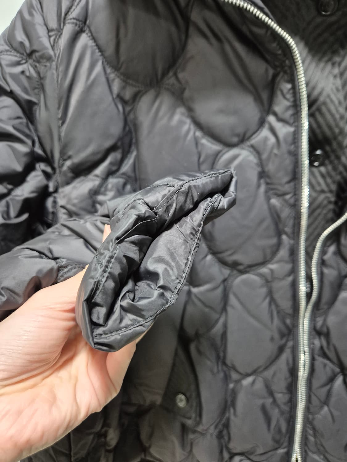 오리털100% 퀼팅 점퍼. 블랙 상품이미지6