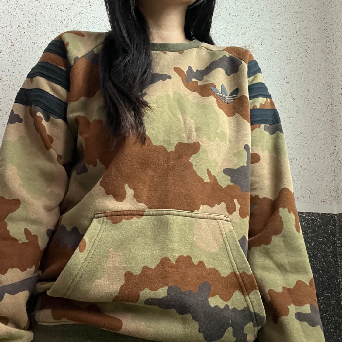 아디다스 파이어버드 카모 맨투맨 상품이미지2