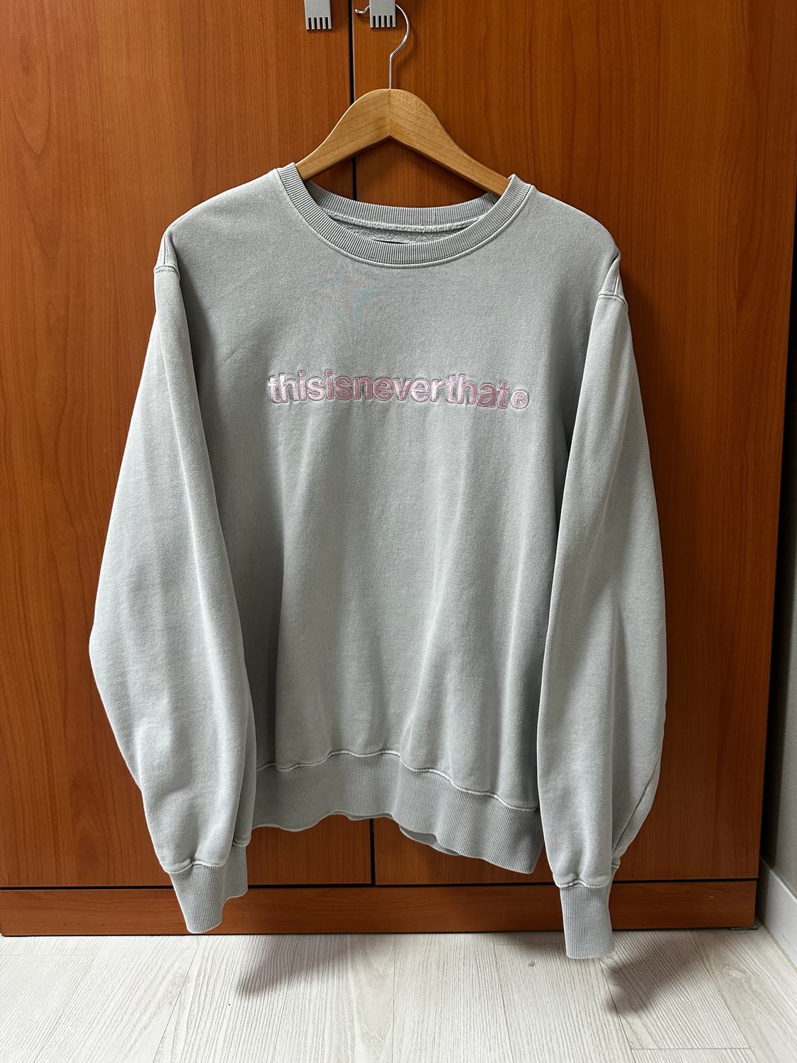 디스이즈네버댓 로고 크루넥 스웻셔츠(맨투맨) 상품이미지1