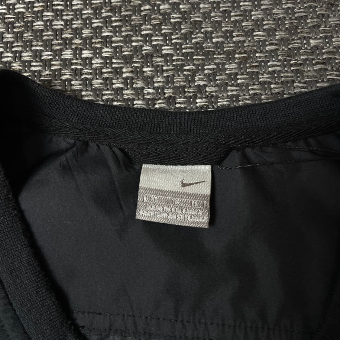 나이키 블랙 나일론 브이넥 웜업 조끼 XL  상품이미지4