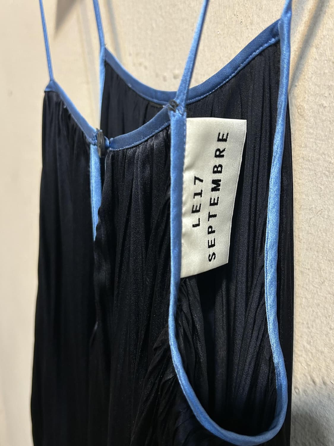 르셉템버 배색 스트랩 플리츠 롱원피스 상품이미지6