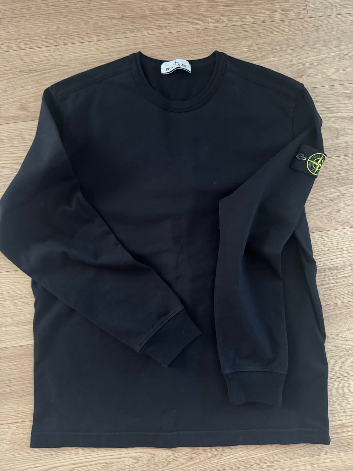 [새상품급] 스톤아일랜드 롱슬리브 상품이미지1