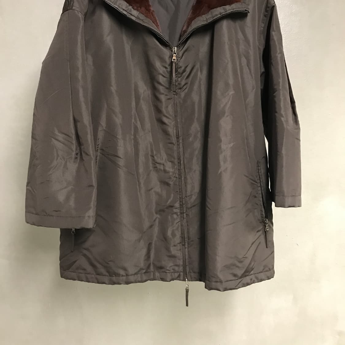 프라다 후드 퍼 자켓 브라운 -(W) 상품이미지3