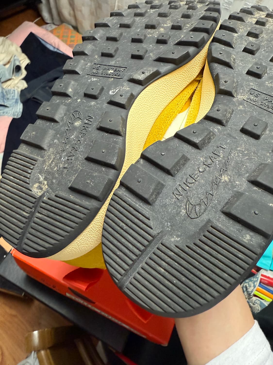 [사용감 적음] 나이키 제너럴 퍼포스 슈 270 옐로우 상품이미지6