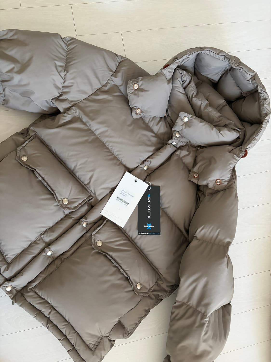 이스트로그 퍼머넌트 클래식 다운 패딩 / 샌드베이지 / L 상품이미지2