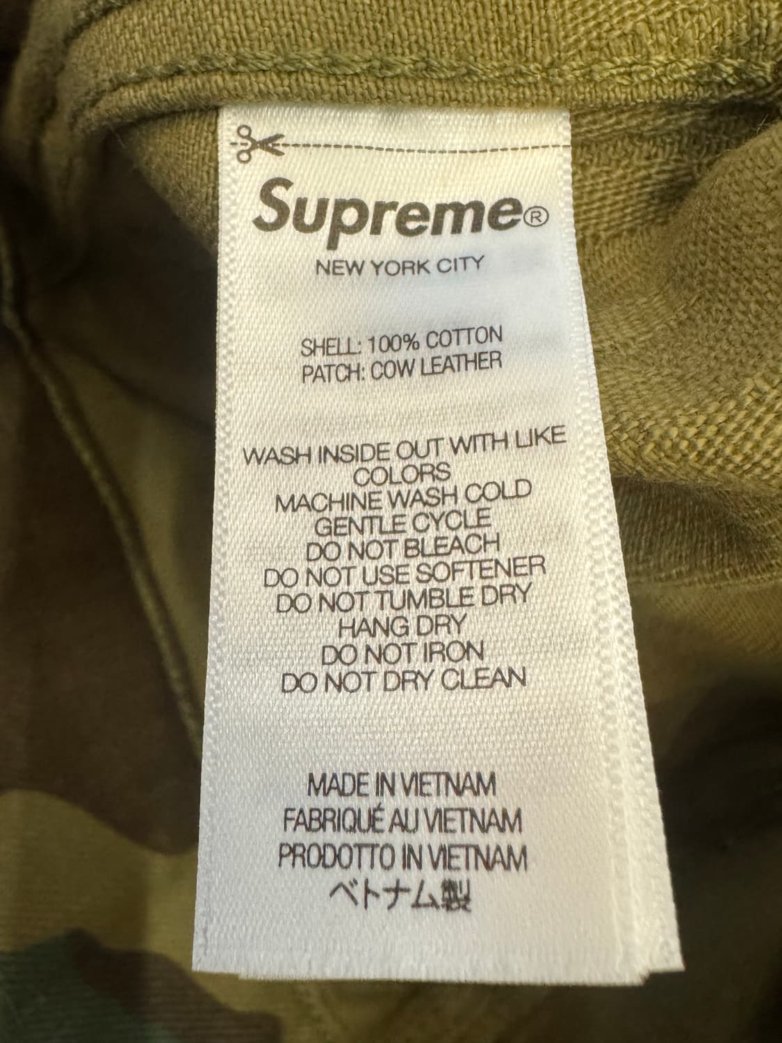 [M] 슈프림 자카드 로고 데님 트러커 자켓 우드랜드 카모 - 25FW 상품이미지7