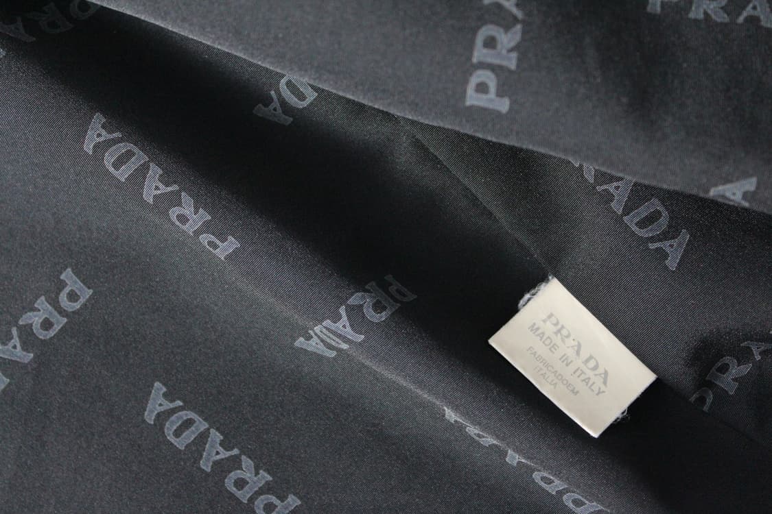 (예약중)2000s PRADA SPORTS 프라다 테크니컬 자켓 상품이미지7
