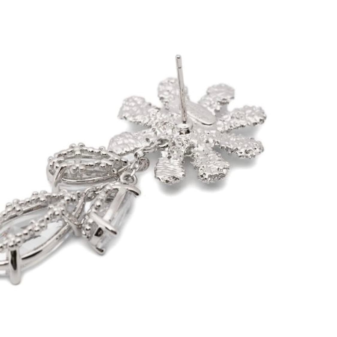 슈슈통 x YVMIN 26ss 플라워 드롭 귀걸이 상품이미지4