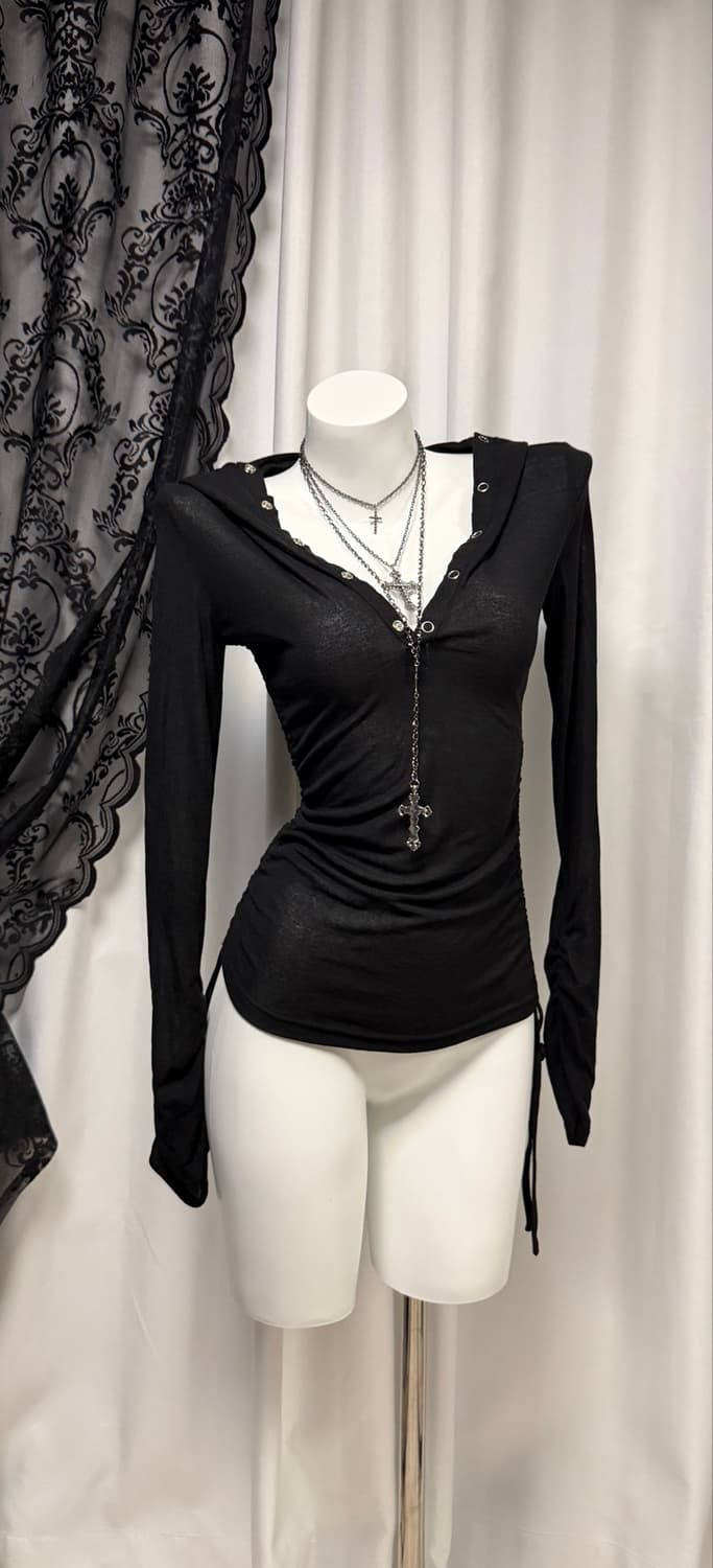 Vintage 브이넥 슬림핏 셔링 디테일 후드 롱슬리브 블랙  상품이미지2