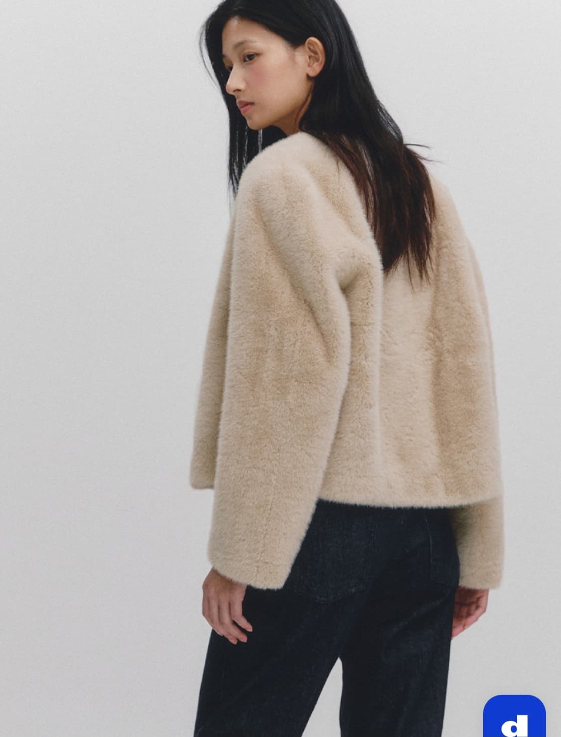 마리끌레르 24F/W 노카라 골드버튼 퍼 자켓 상품이미지2