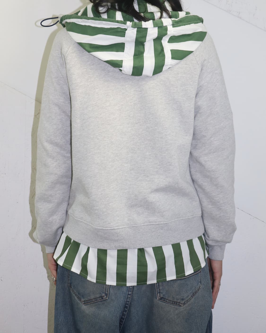 써네이 버튼 디테쳐블 후디 스웨트셔츠 상품이미지3