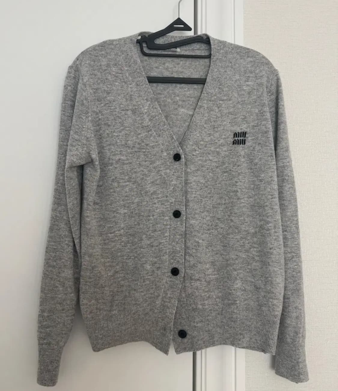 미우미우 가디건 상품이미지1
