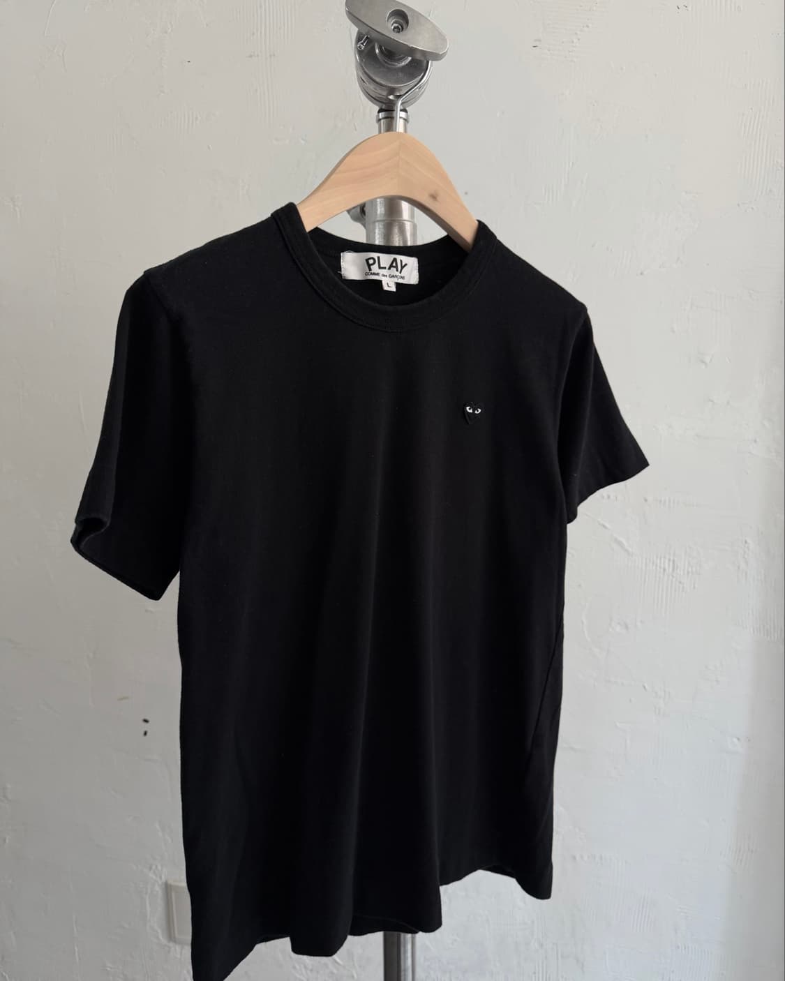 COMMEdesGARCONS 꼼데가르송 블랙와펜 블랙컬러 티셔츠 상품이미지3