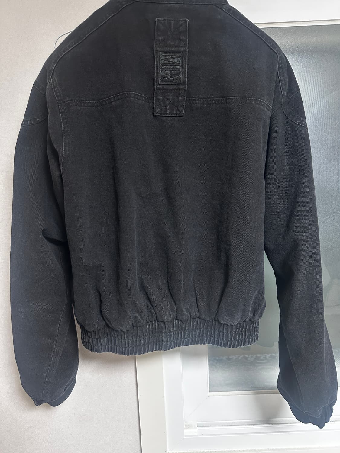 (마지막 가격)플라스틱 프로덕트 매니저 자켓 m사이즈 팝니다. 상품이미지3