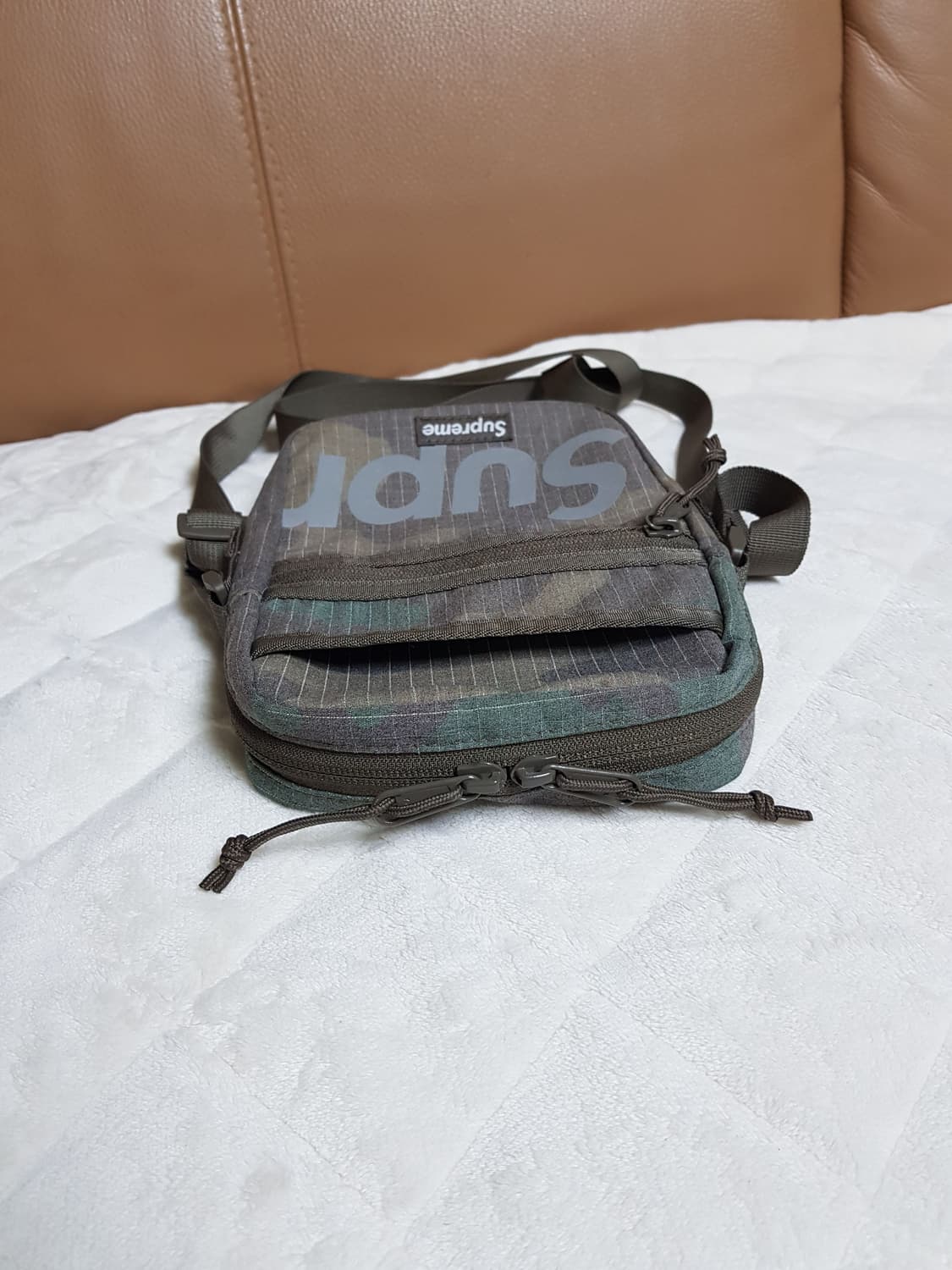 슈프림 숄더백 크로스백 우드랜드 카모 24SS 상품이미지4