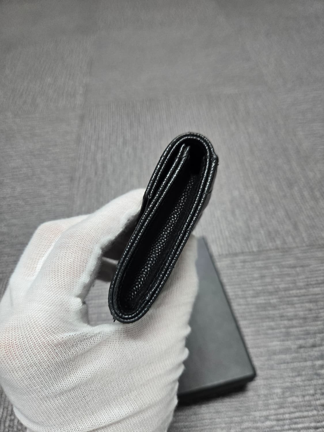 [특가][정품] 입생로랑 엔벨로프 반지갑 상품이미지4