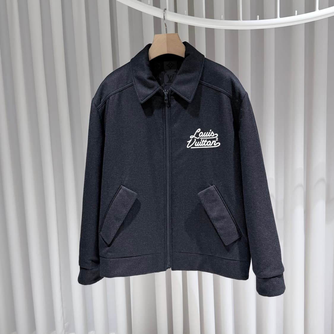 52 /  루이비통 X 니고 리버시블 모노그램 블루종 자켓 상품이미지3