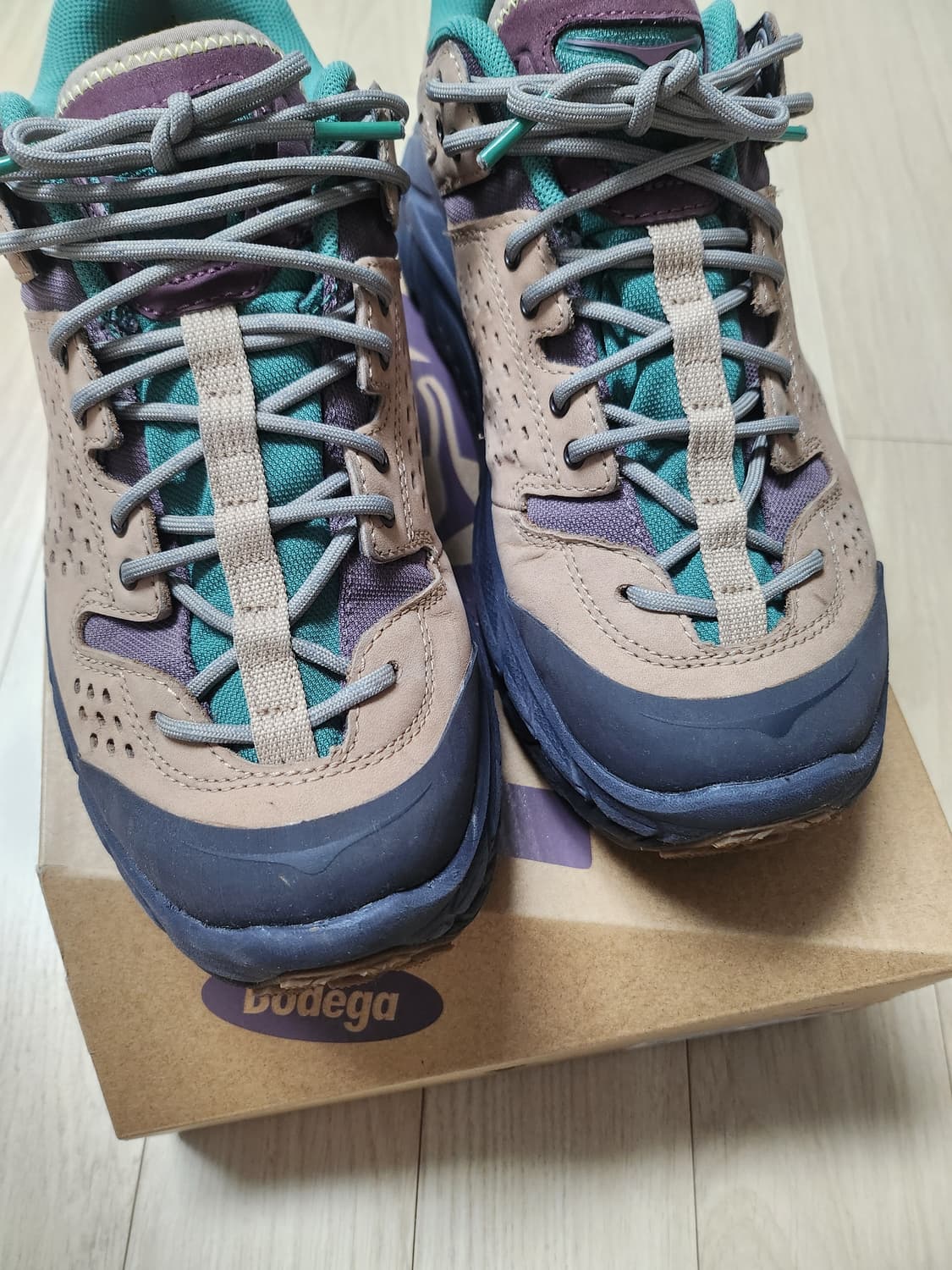 호카 x 보데가 토르 울트라 로우 260 상품이미지3