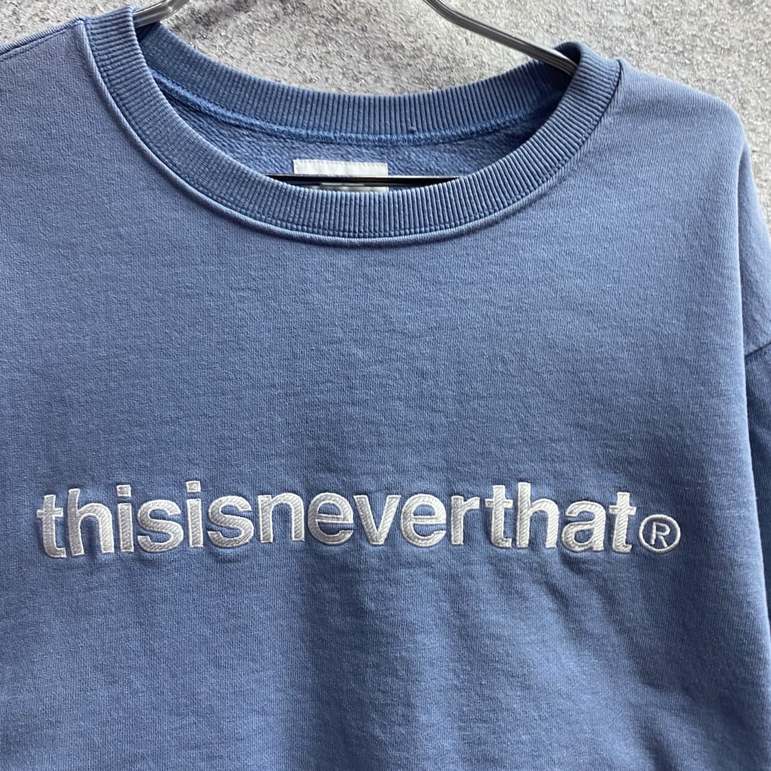 디스이즈네버댓 T로고 파스텔 크루넥 스웨트 B4118 상품이미지3