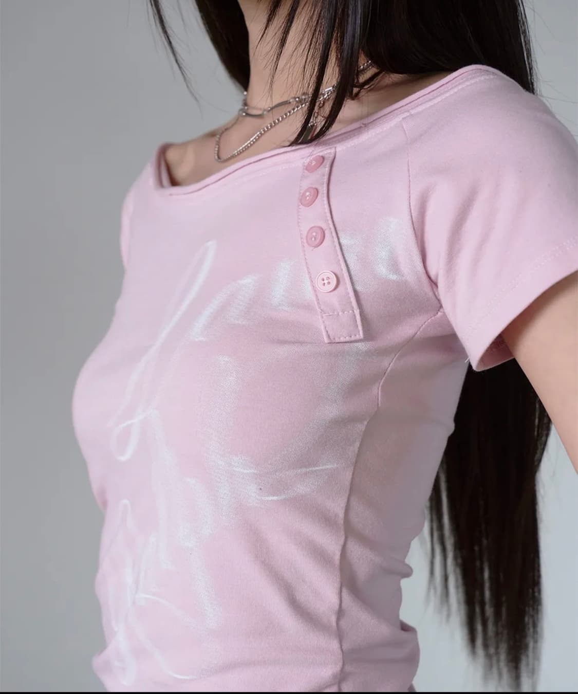 LETTERING ONE OFF SHOULDER SHORT SLEEVE  상품이미지4