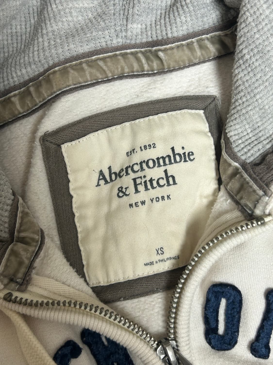 아베크롬비 슬림핏 후드집업 xs 상품이미지2