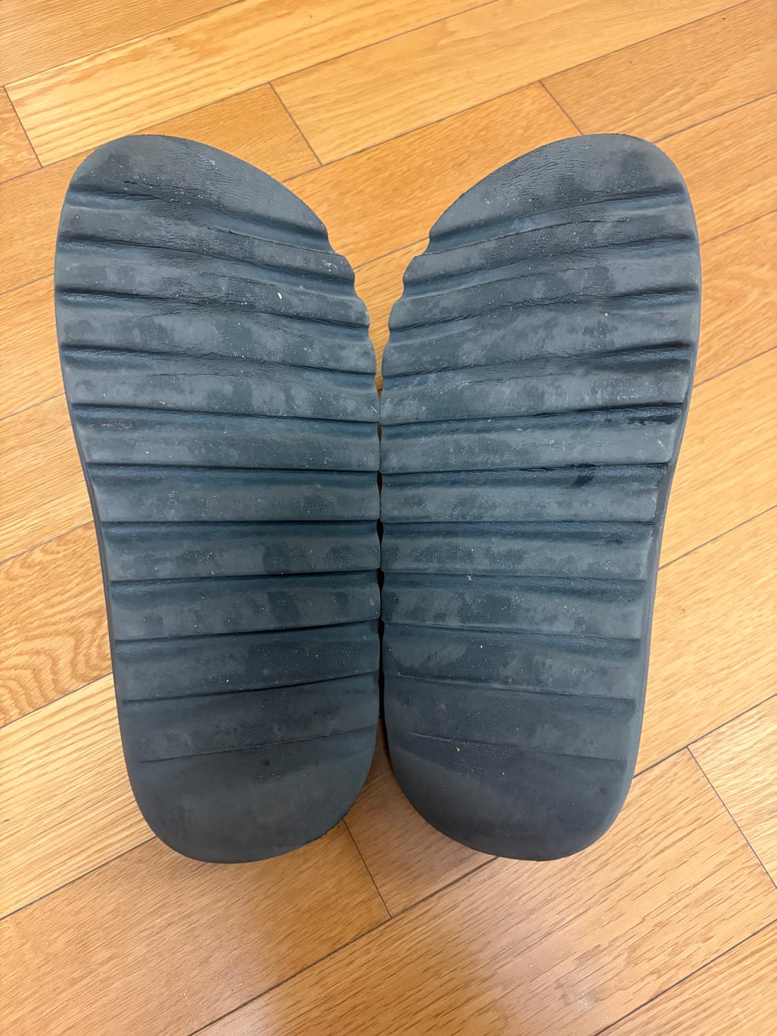 아디다스 이지슬라이드 다크오닉스 상품이미지3