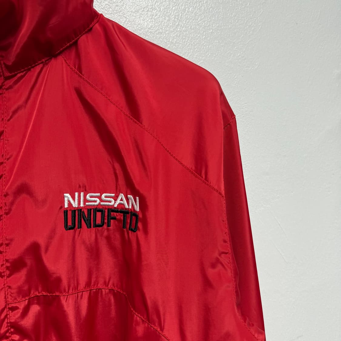 언디핏 닛산 바람막이 상품이미지4