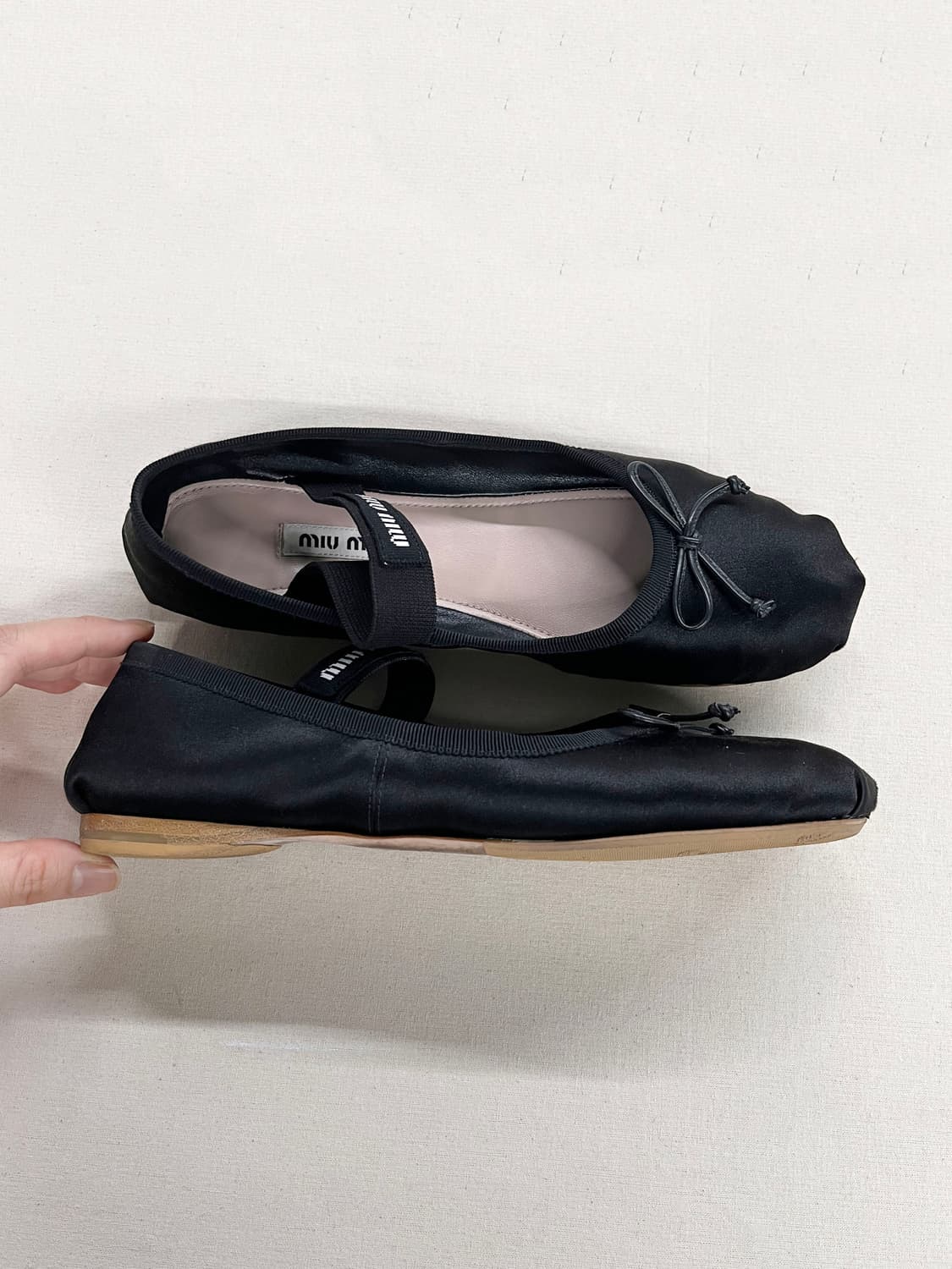 미우미우 새틴 발레리나 슈즈 235 상품이미지5