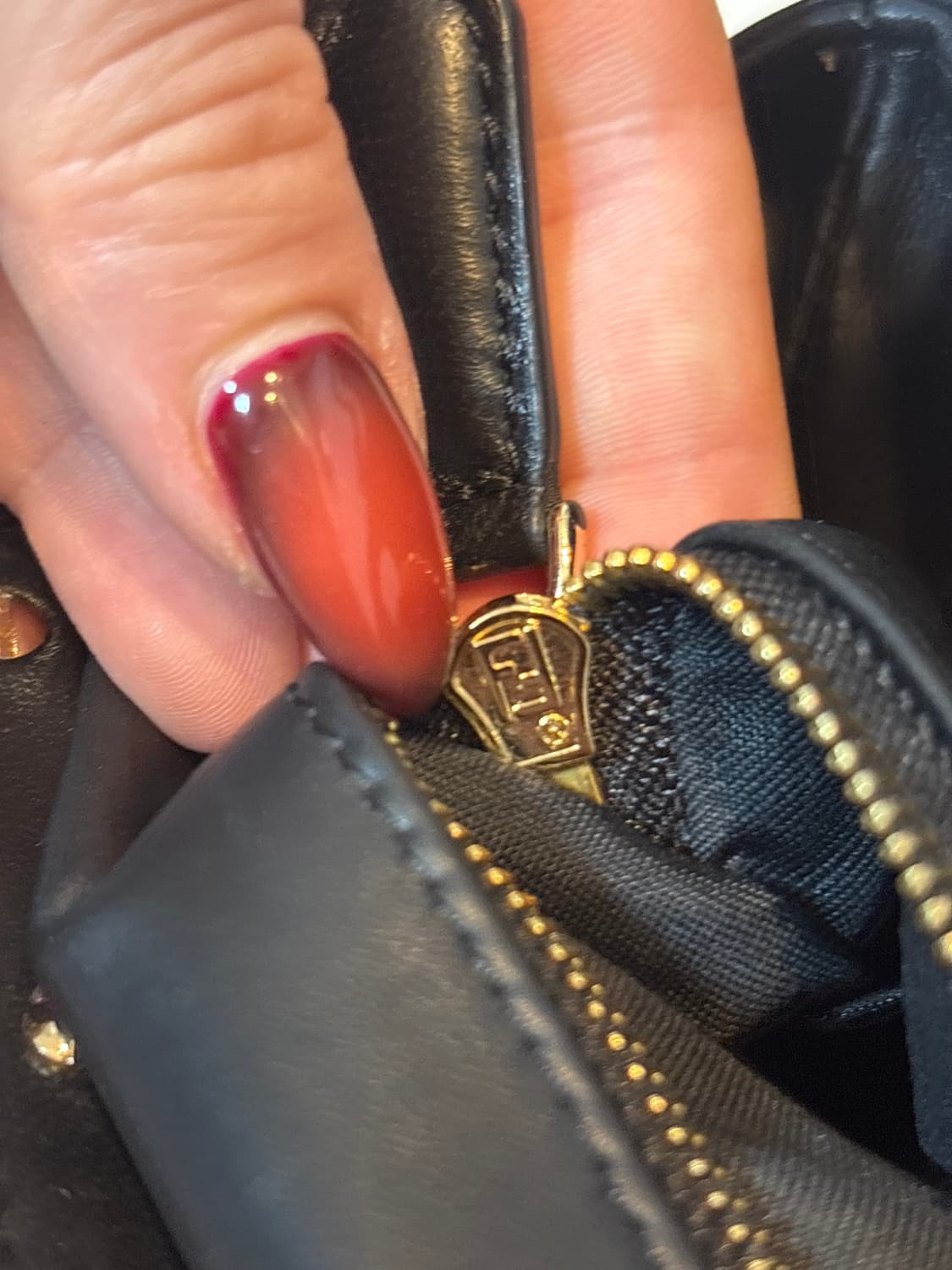 FENDI Peekaboo Mini 상품이미지6