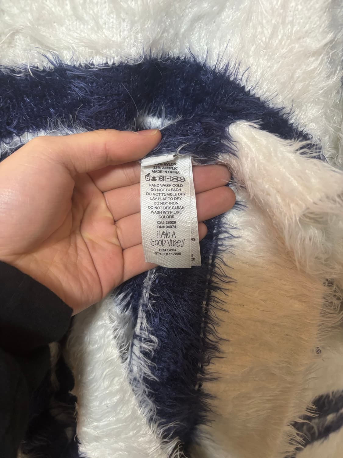 스투시 헤어리 스트라이프 스웨터 상품이미지3