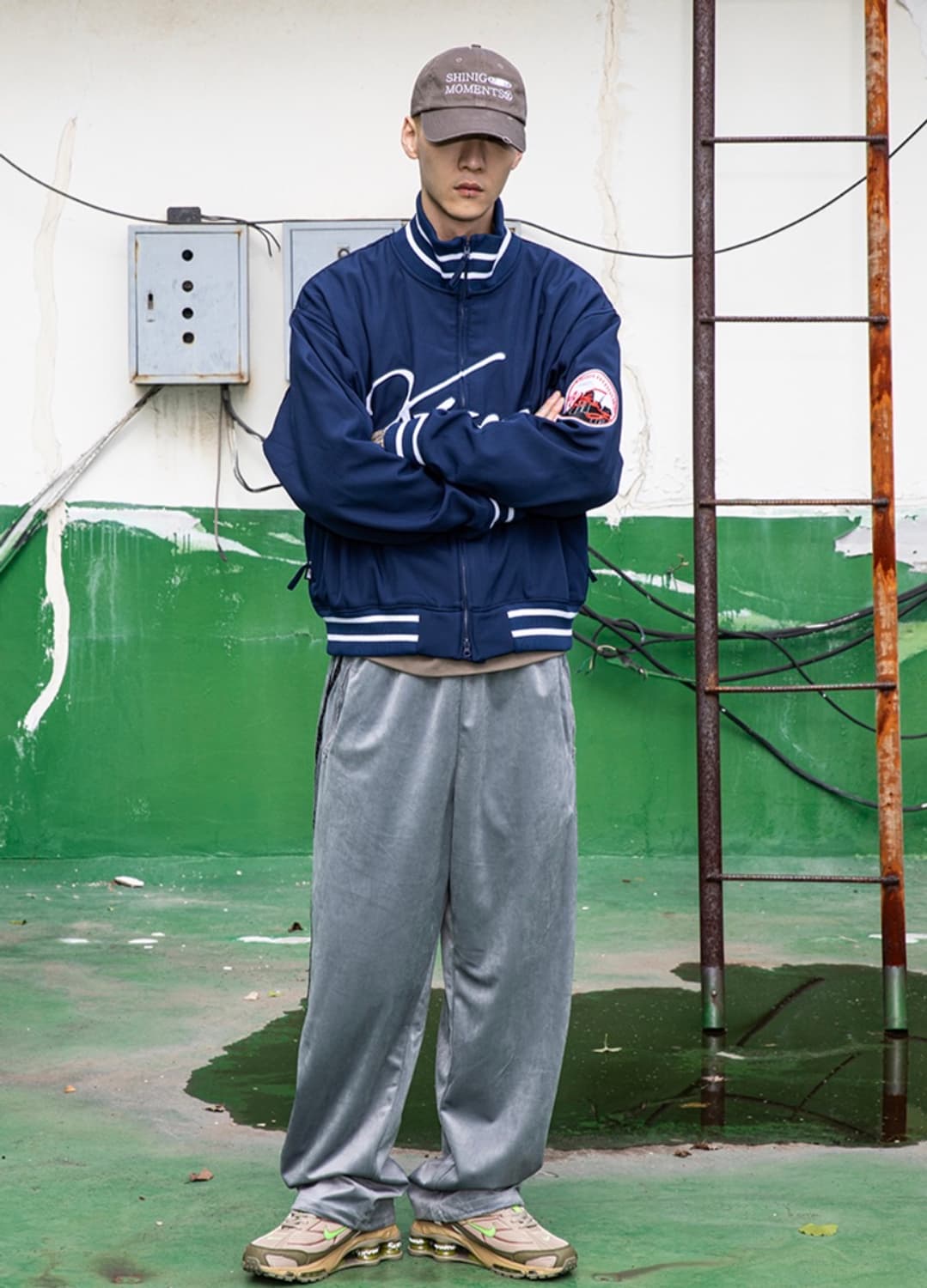 엑스톤즈 바시티 자켓 네이비 상품이미지1