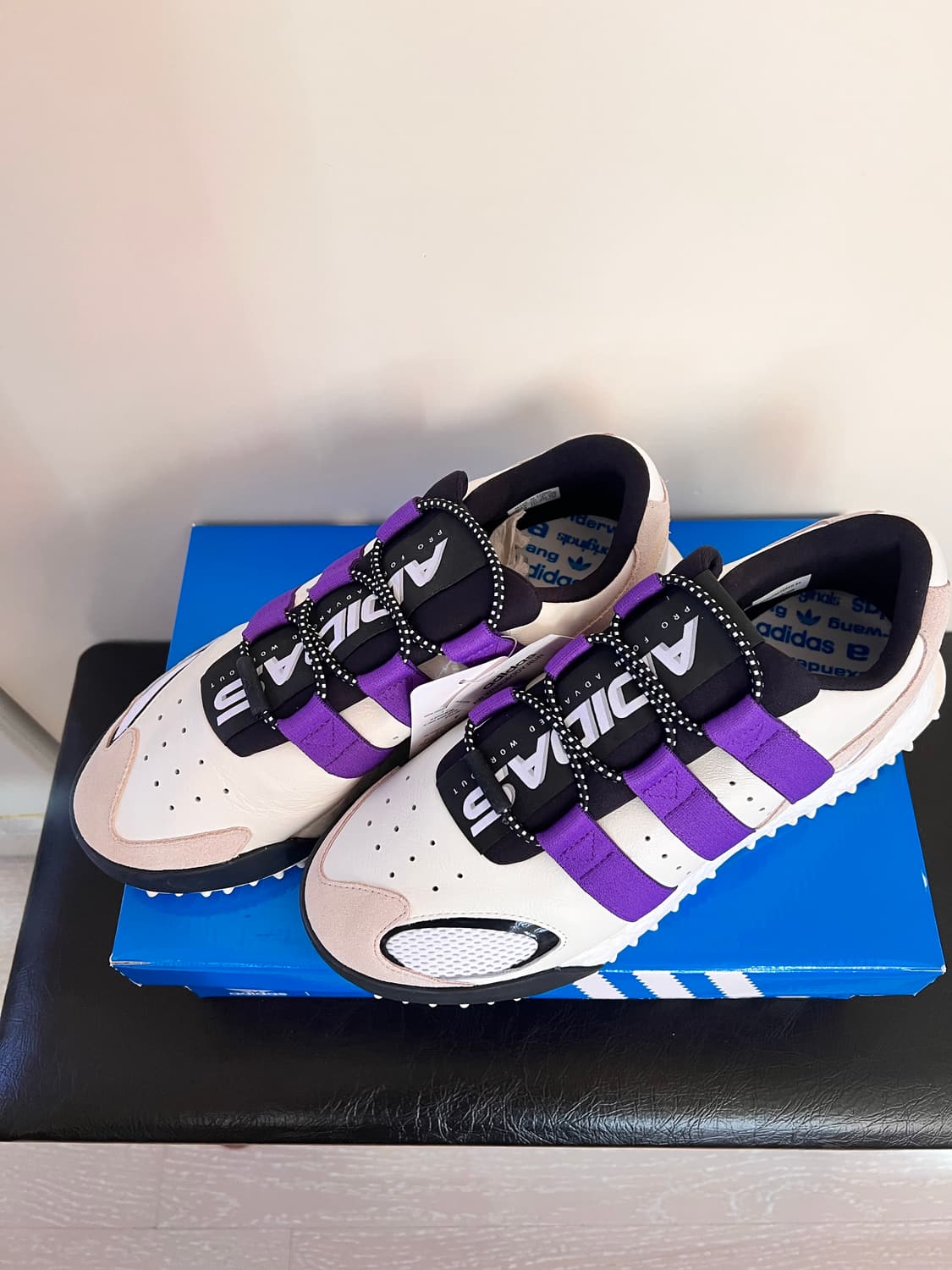 아디다스 알렉산더 왕 콜라보 왕바디 운동화 새상품 상품이미지3