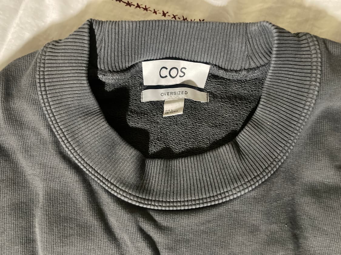 코스 오버핏 스웻셔츠 상품이미지2