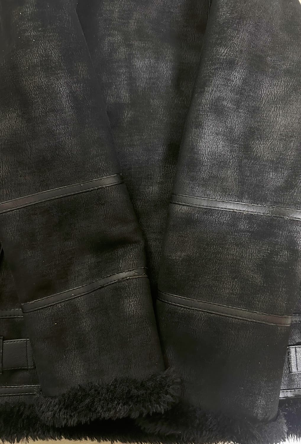 블랙 무스탕 상품이미지8