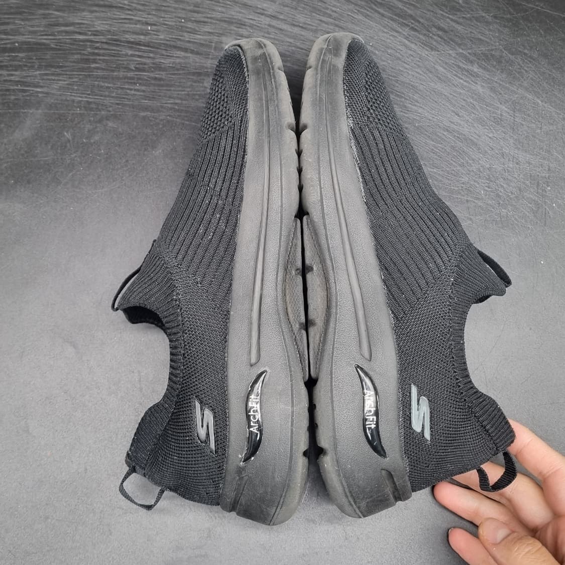 스케쳐스 고워크 아치핏 슬립온 240 상품이미지5