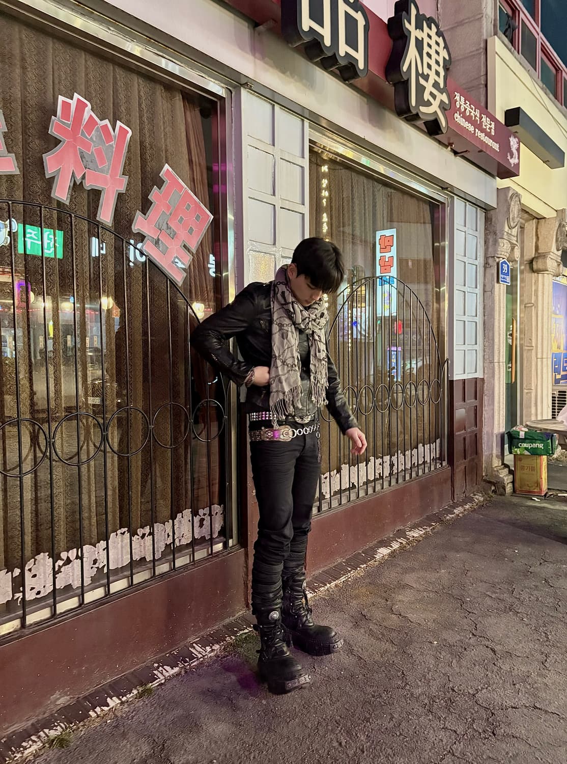 언더마이카 아이언피스트 스트레이트 데님 팬츠 블랙 스키니진 상품이미지2