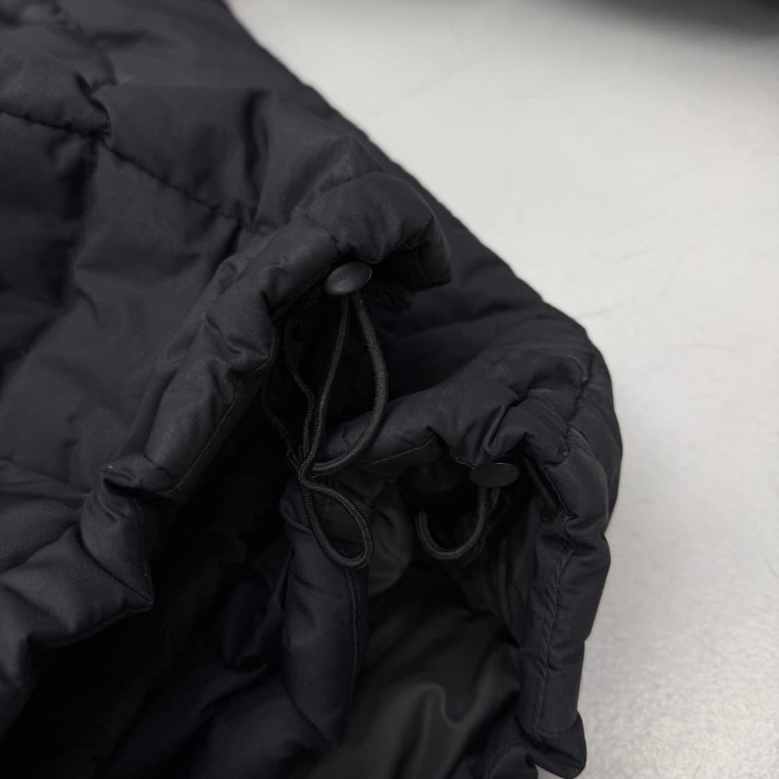 노스페이스 700 하이벤트 구스다운 패딩 블랙 상품이미지5