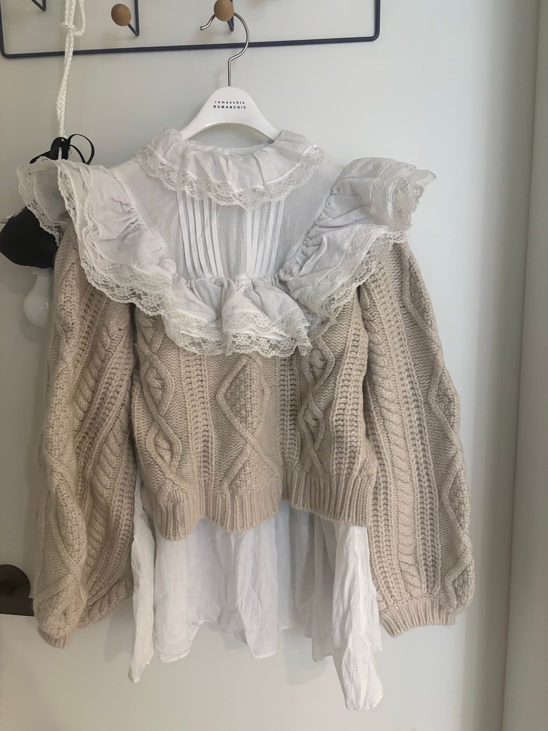 로맨시크 니트 블라우스 상품이미지1