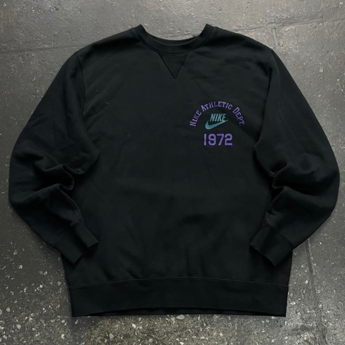 105 나이키 맨투맨  상품이미지1