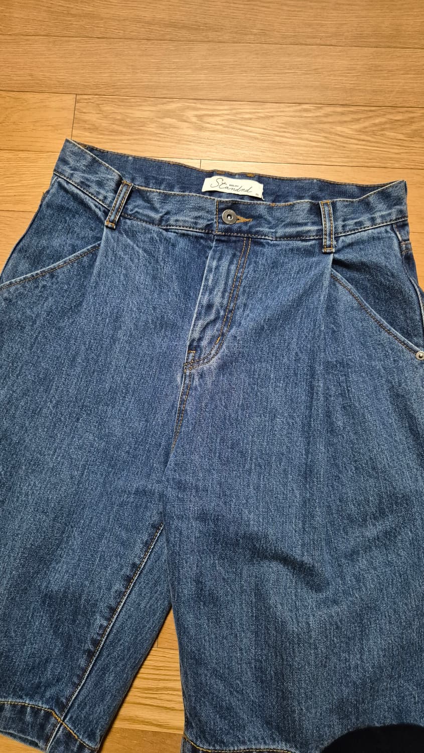 비슬로우 콘밀 원턱 데님 쇼츠 30 상품이미지1