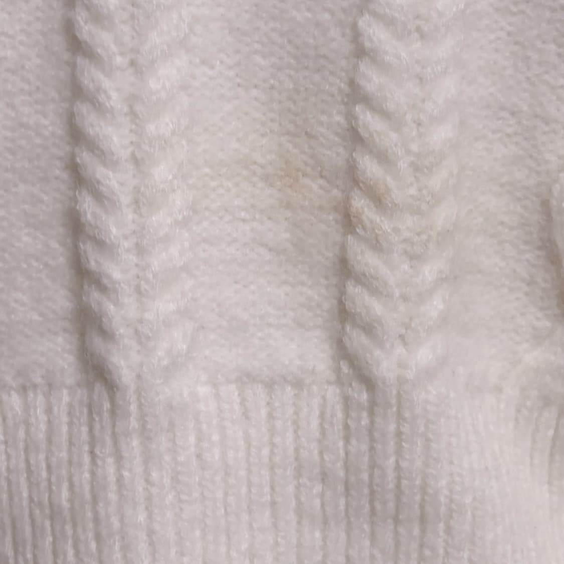 생화이트 퍼 카라 포인트 꽈배기 폭닥 니트 크롭 가디건  상품이미지4