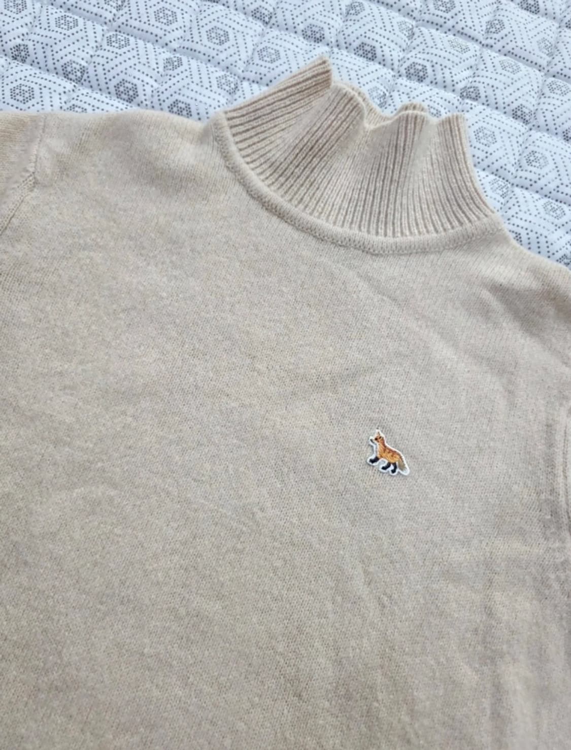 메종키츠네 아이보리 하이넥 니트 55 상품이미지2